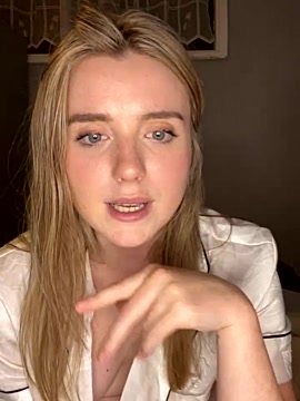 JaydeMidas naked stripping on cam for live sex video chat