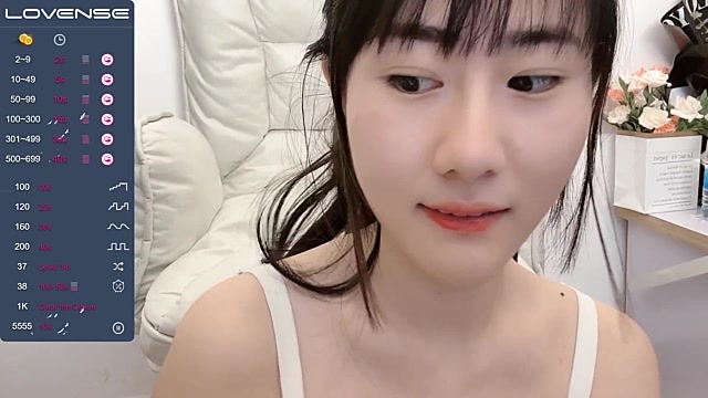 kiki_520 naked stripping on cam for live sex video chat