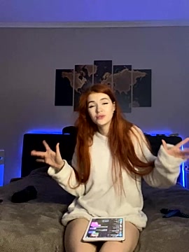 Oops_Mia naked stripping on cam for live sex video chat