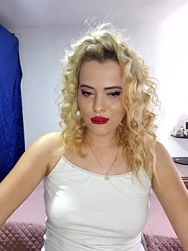 RebekkaNicolle naked stripping on cam for live sex video chat