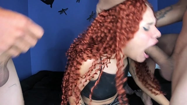 Renna_Doll naked stripping on cam for live sex video chat
