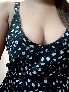 Shanaya_78 naked stripping on cam for live sex video chat