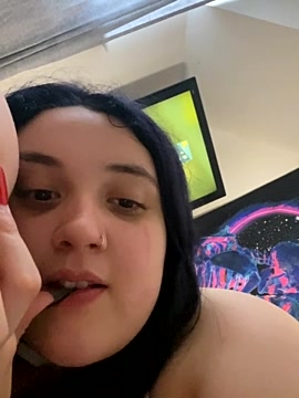stonergirlxox naked stripping on cam for live sex video chat