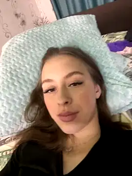Aleksandra190 naked stripping on cam for live sex video chat