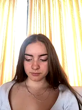 Linda1pinkk naked stripping on cam for live sex video chat