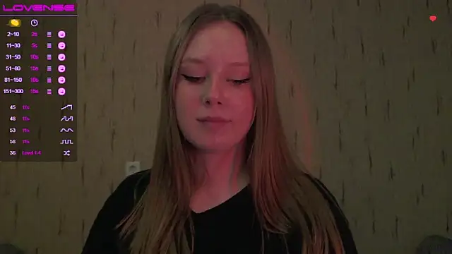 milly_o naked stripping on cam for live sex video chat