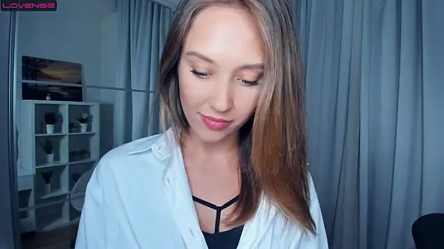 PonySuper naked stripping on cam for live sex video chat