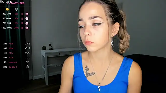 HilaryBooth naked stripping on cam for live sex video chat