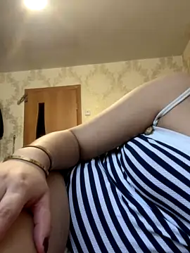 lina121345 naked stripping on cam for live sex video chat