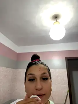 Lissaa19 naked stripping on cam for live sex video chat