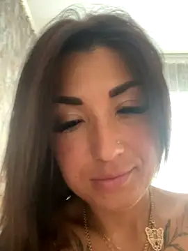 RuslanaXX naked stripping on cam for live sex video chat
