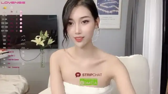 Sunny-II naked stripping on cam for live sex video chat
