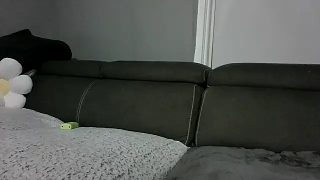 tinyslut24 naked stripping on cam for live sex video chat