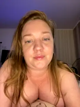 BBWOOW naked stripping on cam for live sex video chat