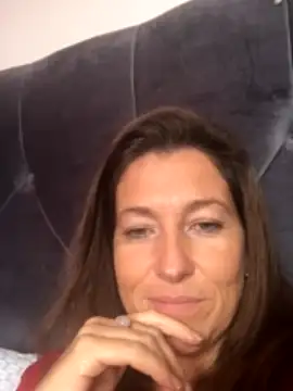 Lwhite1 naked stripping on cam for live sex video chat