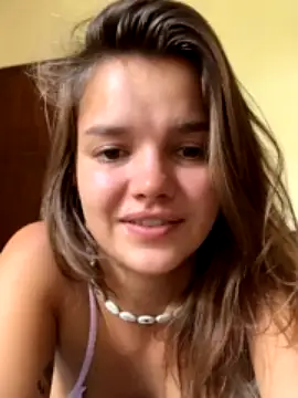 _Miss_Luna_ naked stripping on cam for live sex video chat