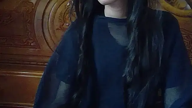 Naylaah naked stripping on cam for live sex video chat