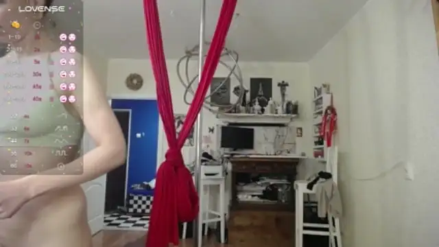 AirFixFlex naked strip on webcam for live sex chat