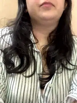 amooraaamoon naked strip on webcam for live sex chat
