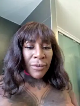 JosyBlack naked strip on webcam for live sex chat