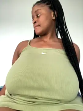 KnockoutBestie naked strip on webcam for live sex chat
