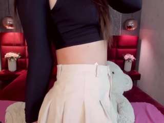 MollyShy nude on webcam live hottest sex chat