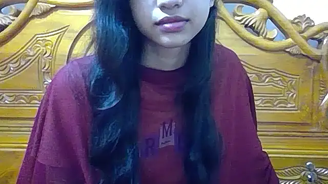 Naylaah naked strip on webcam for live sex chat
