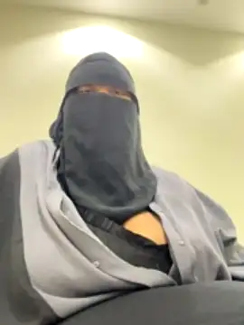 submissive_muslima naked strip on webcam for live sex chat