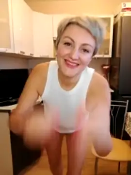 Women-pleasures naked strip on webcam for live sex chat