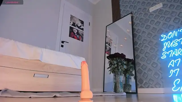akira_tori naked strip on webcam for live sex chat