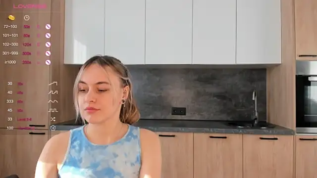 AnnaHalicia naked strip on webcam for live sex chat