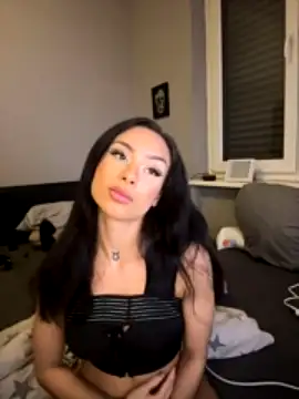 caramellaxxx naked strip on webcam for live sex chat