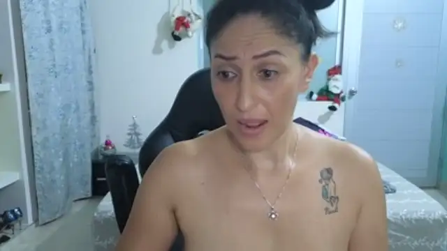 caro_mature_wild_hot naked strip on webcam for live sex chat