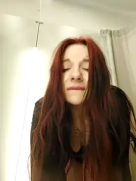 CuteAvery naked strip on webcam for live sex chat