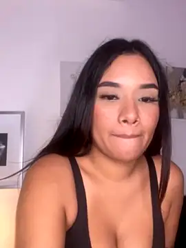 Danielitaxxx naked strip on webcam for live sex chat
