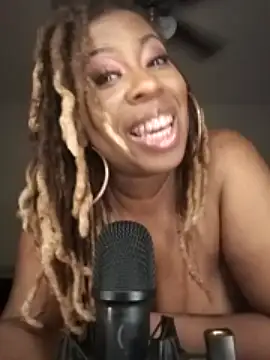 GemzBerry naked strip on webcam for live sex chat