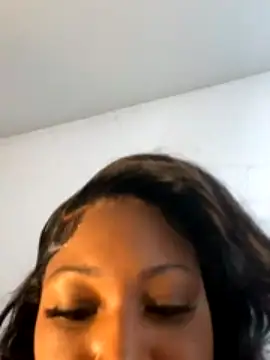 heythickness naked strip on webcam for live sex chat