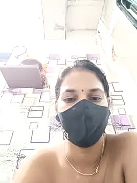 indianliza naked strip on webcam for live sex chat