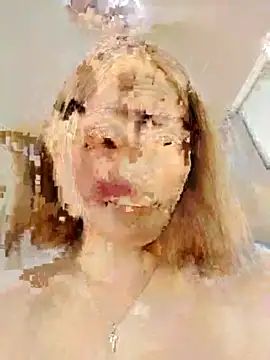 JenniferVibe naked strip on webcam for live sex chat