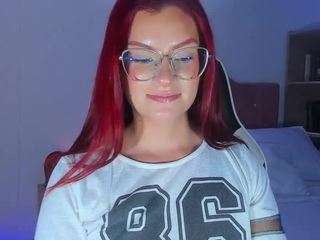 Kasiacrawford99 nude on webcam live hottest sex chat