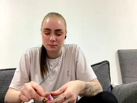 PrinzessinBunny naked strip on webcam for live sex chat