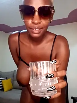 Sexy_panda69 naked strip on webcam for live sex chat
