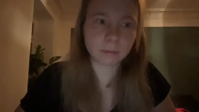 SweetLucy96 naked strip on webcam for live sex chat