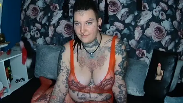 TatooShieldmaid94 naked strip on webcam for live sex chat