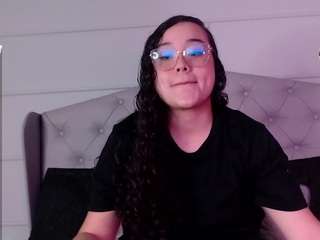 Tiffany-Giil nude on webcam live hottest sex chat