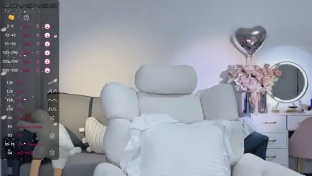 uuxiaocai naked strip on webcam for live sex chat