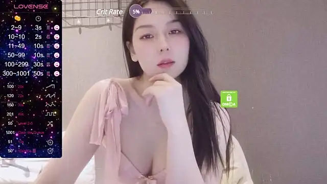aiyami naked strip on webcam for live sex chat