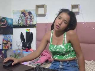 FREDAAKALA nude on webcam live hottest sex chat