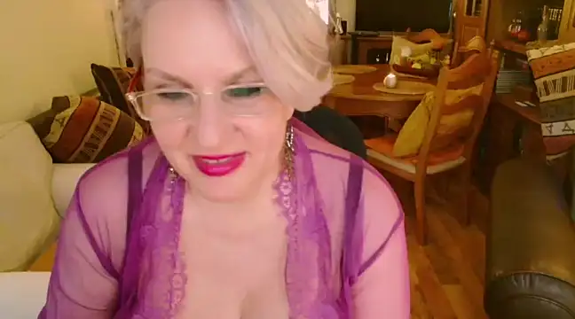 GattonaBiondona naked strip on webcam for live sex chat