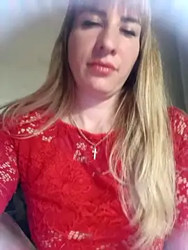 ivanna_moon naked strip on webcam for live sex chat